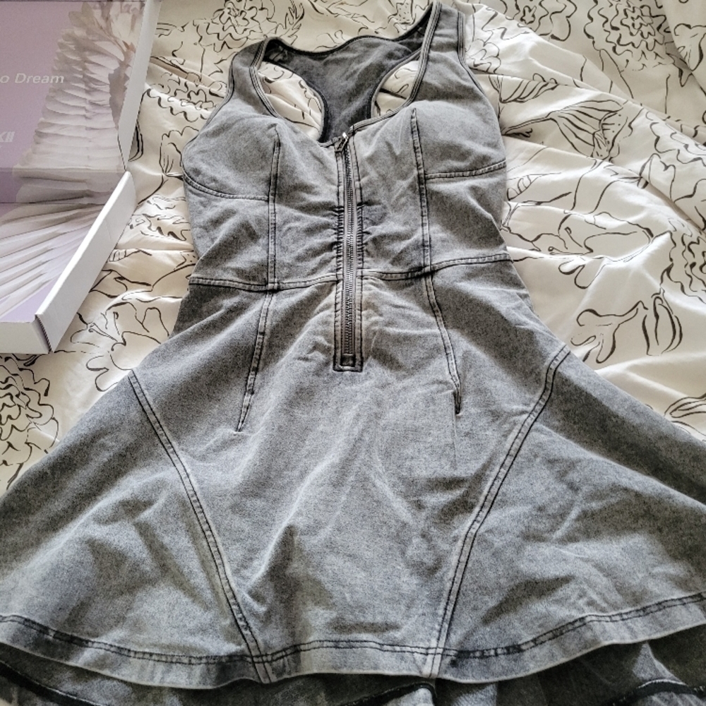 Taylor swift denim active dress